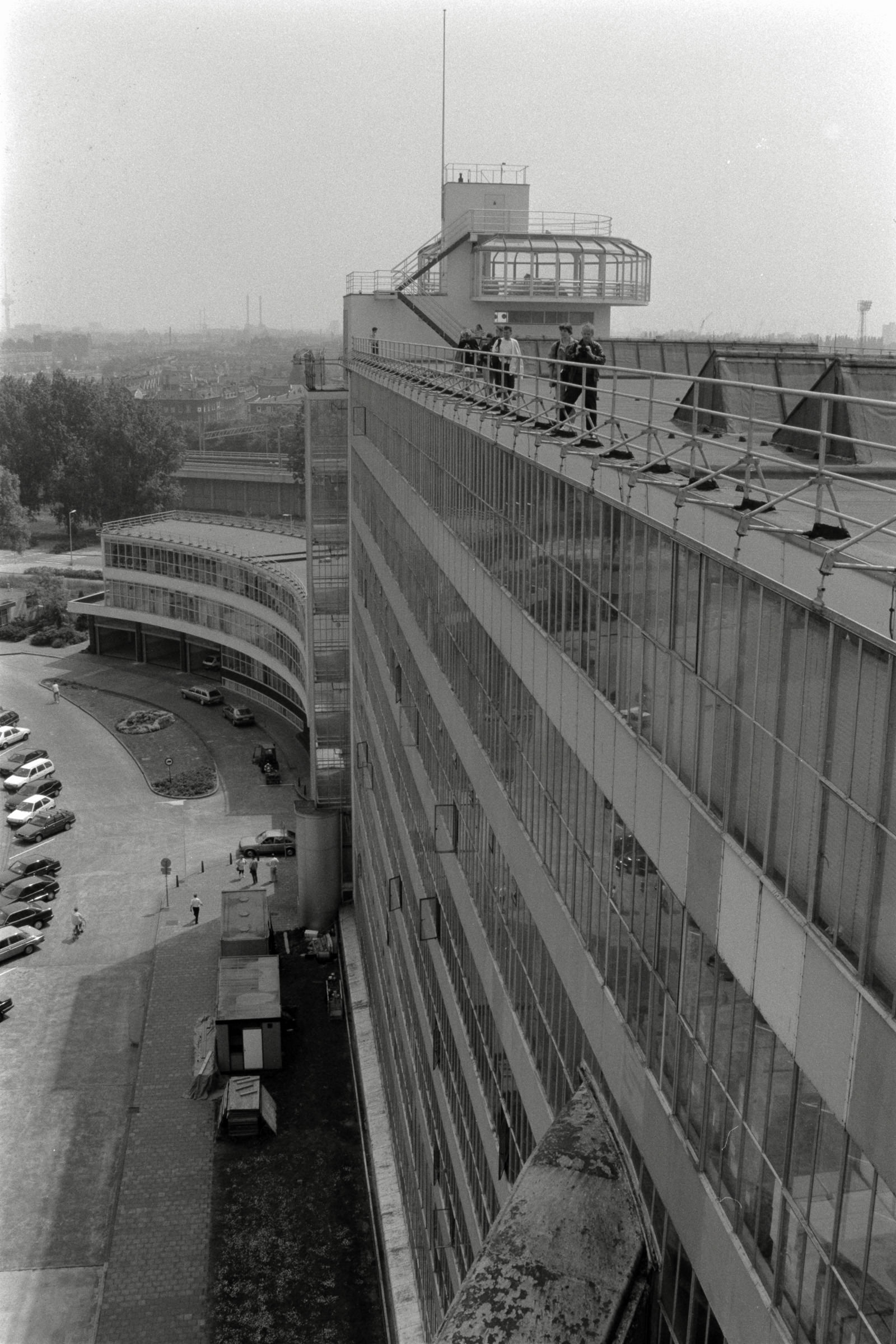 AHP F1992 06 003 sc250507 img19 NLP